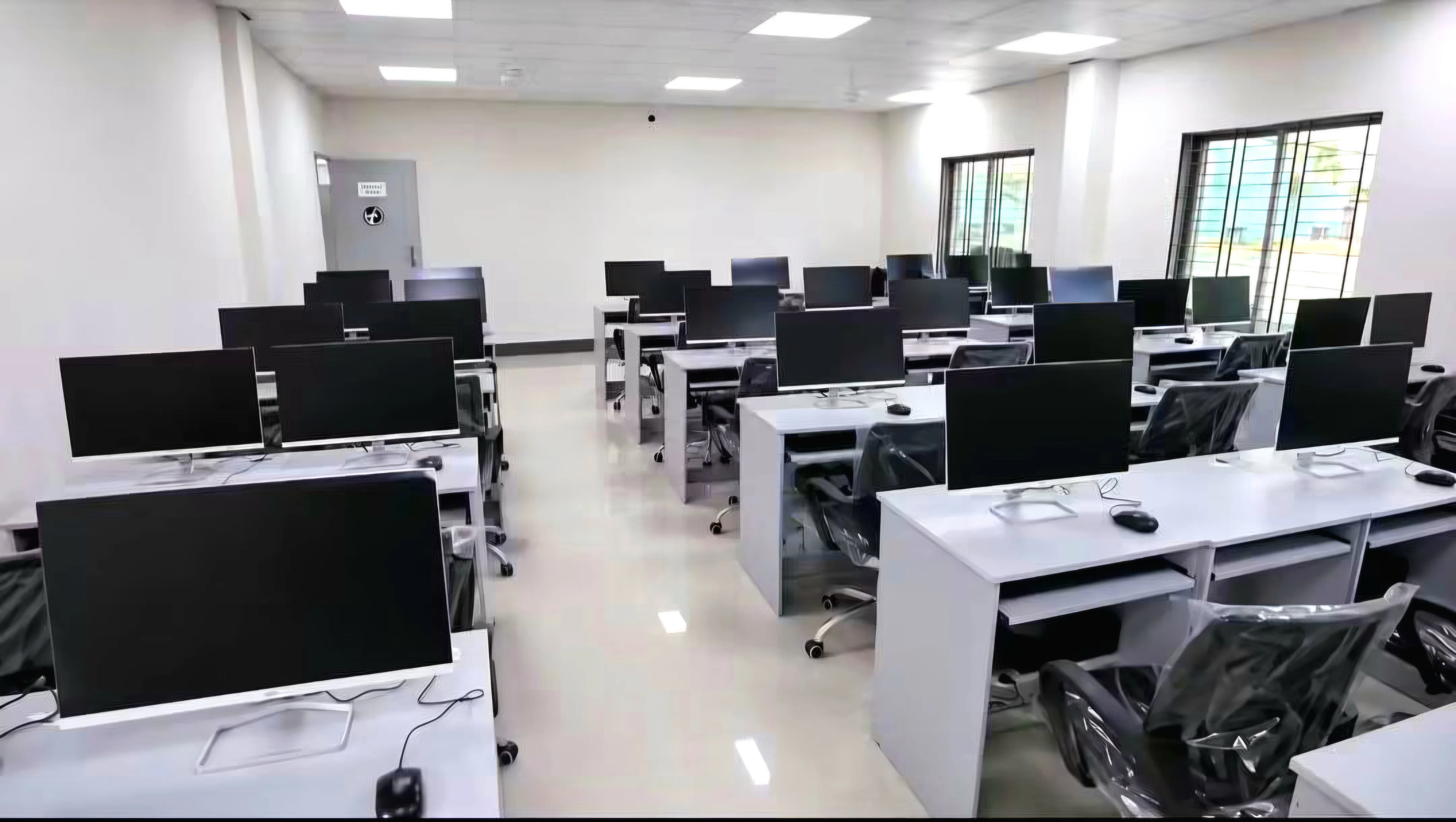 Justice Abu Zafar Siddiquie Science and Technology University (JAZSSTU) - High-Tech Computer Lab